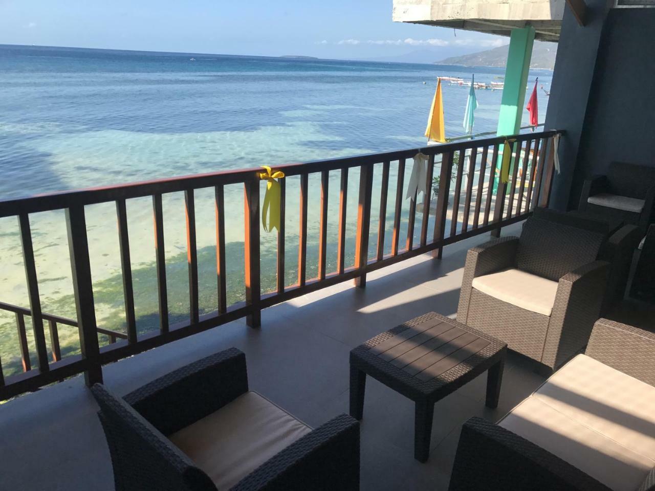 Babylon Oslob Coast Guesthouse Exterior foto